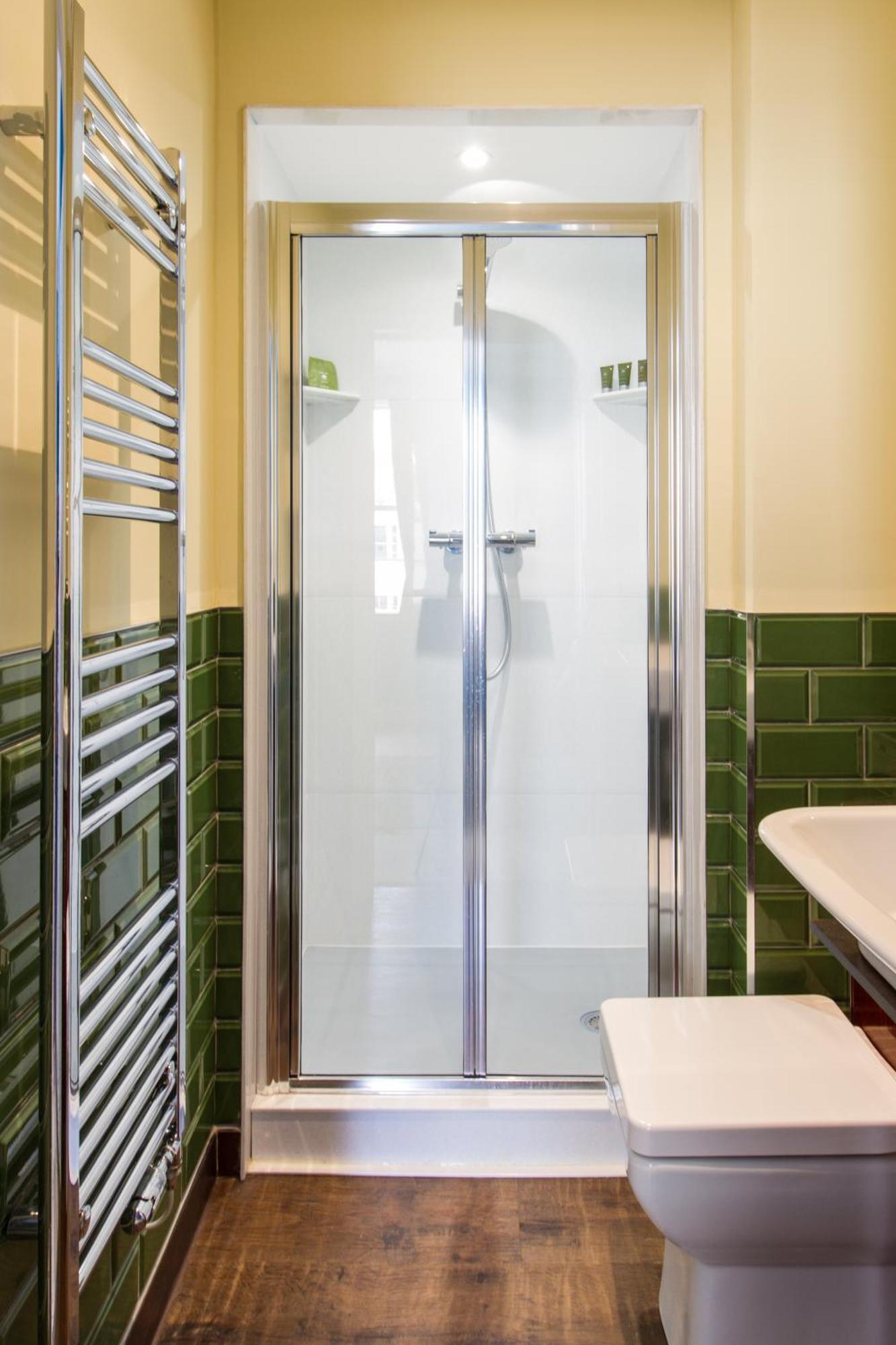 The Portland Guesthouse Cheltenham Extérieur photo